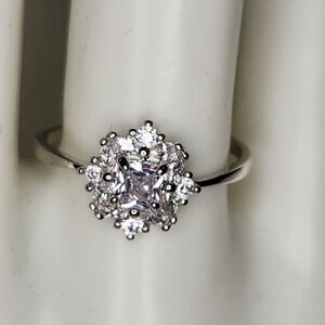 Engagement style Flower Ring Sz.9